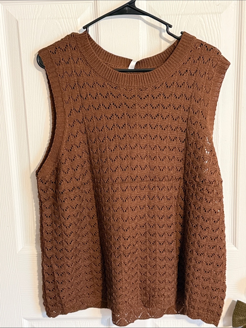 Sleeveless Crochet Knit Tank Sweater - Brown